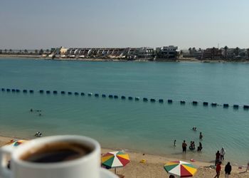 شاليه انيق باطلالة على البحر