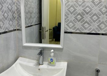 استديو بسرير ماستر وجلسة جانبية