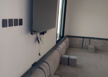 استراحة بمسطح اخضر ومجالس