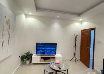 استديو بأثاث مريح وبسيط 