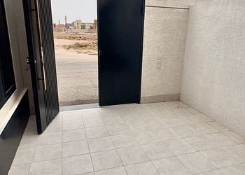 استديو باثاث مريح وبسيط 