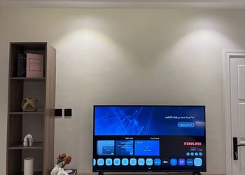 استديو بسرير مريح وجلسة جانبية 