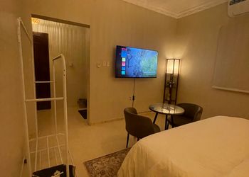 استديو بدخول ذاتي 