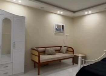 استراحة بملحق خارجي