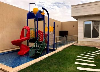شاليه بمسبح وألعاب مائية 