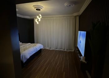 استديو بسرير ماستر