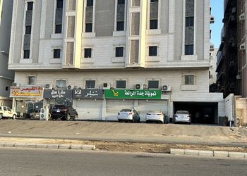 استديو هادئ بدخول ذاتي 