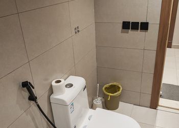 استديو بسرير ماستر وجلسة جانبية 