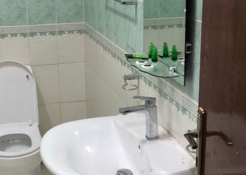 استديو هادئ بسرير ماستر