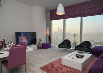 شقة راقية ببرج