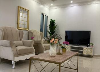 شقة بغرفة جلوس وغرفتين نوم 