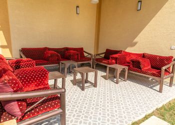 شاليه بمسبح بألعاب مائية