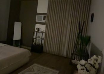 استديو بسرير ماستر وجلسة 
