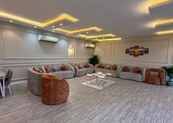 شاليه بألعاب مائية وجلسة خارجية
