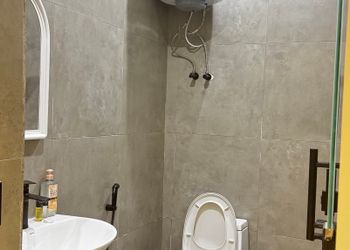 استديو بسرير ماستر وجلسة جانبية