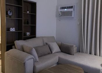 استديو مصمم بديكور عصري وبسيط
