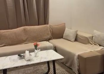 استديو بسرير ماستر وجلسة جانبية