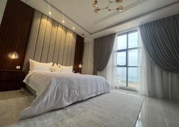شقة فندقية بإطلالة على البحر