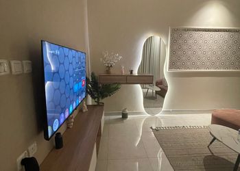 استديو بسرير ماستر وجلسة 