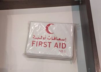 شقة فندقية بصالة ومطبخ
