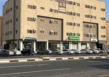 استديو بسرير ماستر وجلسة جانبية 