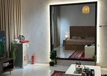 استديو بسرير ماستر وجلسة جانبية