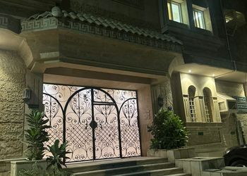 استديو بسرير ماستر وجلسة جانبية 