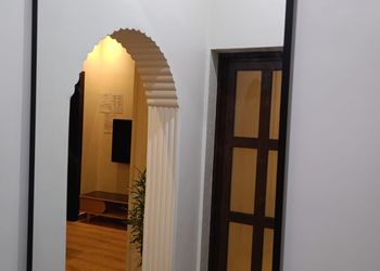 شقة بكراج خاص وبلكونة
