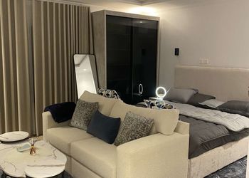 استيديو هادئ بدخول ذاتي