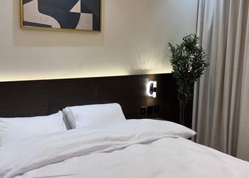 استديو هادئ بسرير ماستر 