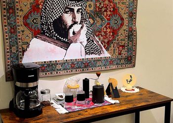 شقة بصالة انيقة بدخول ذاتي