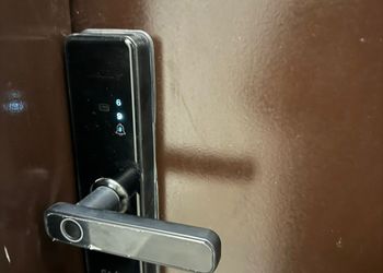 استديو بسرير ماستر