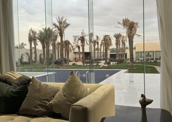 مزرعة بأجواء مميزة وجلسة خارجية 