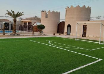 استراحة بملحق خارجي ومسبح