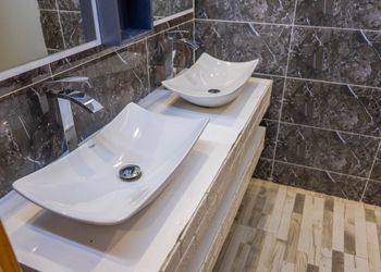 شاليه بمجلس كبير والعاب اطفال