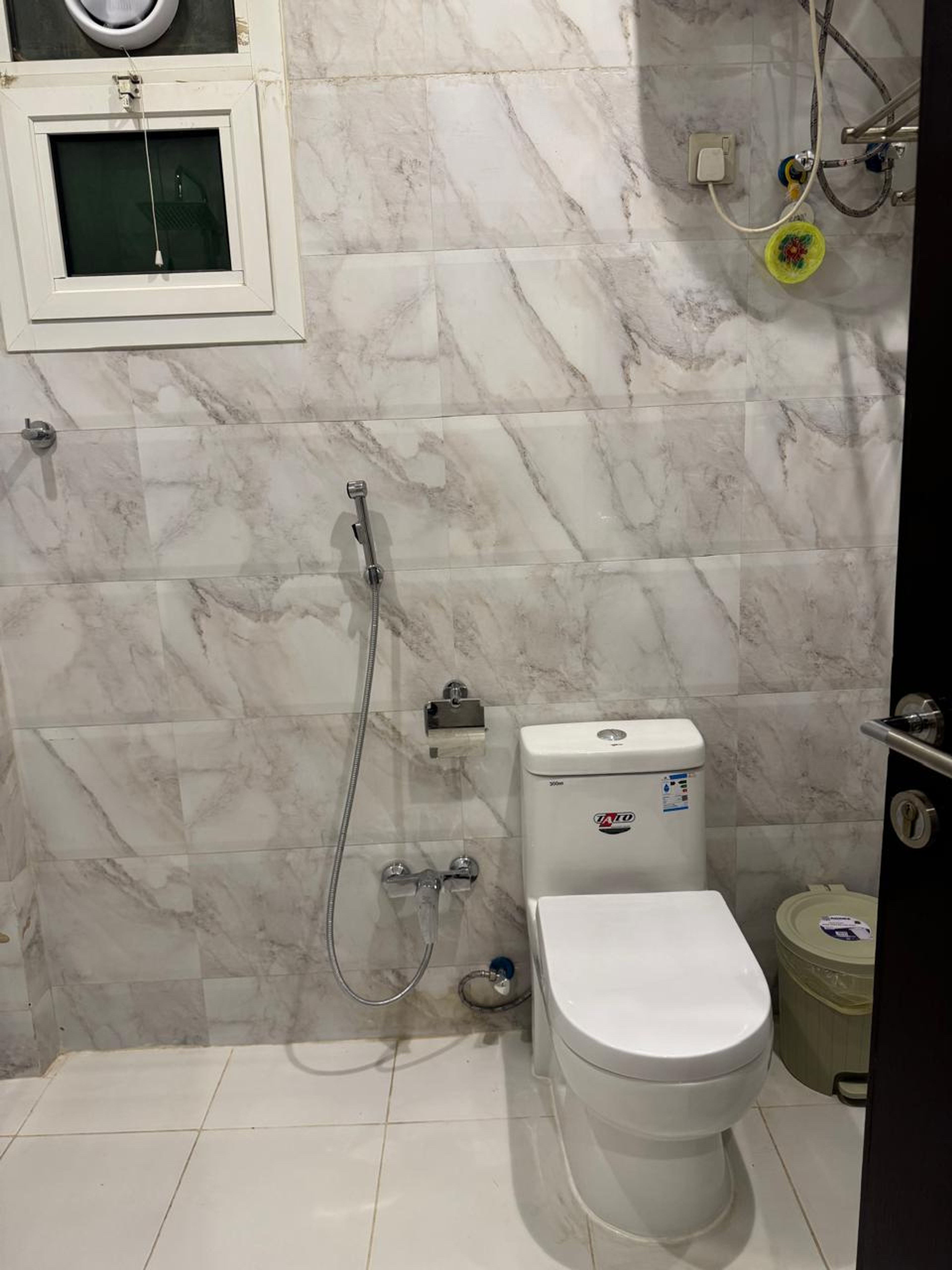 https://img.gathern.co/1400x0/1/-POcpqli9MV_T6h4eAKzM-7JdabsyaRS.jpeg