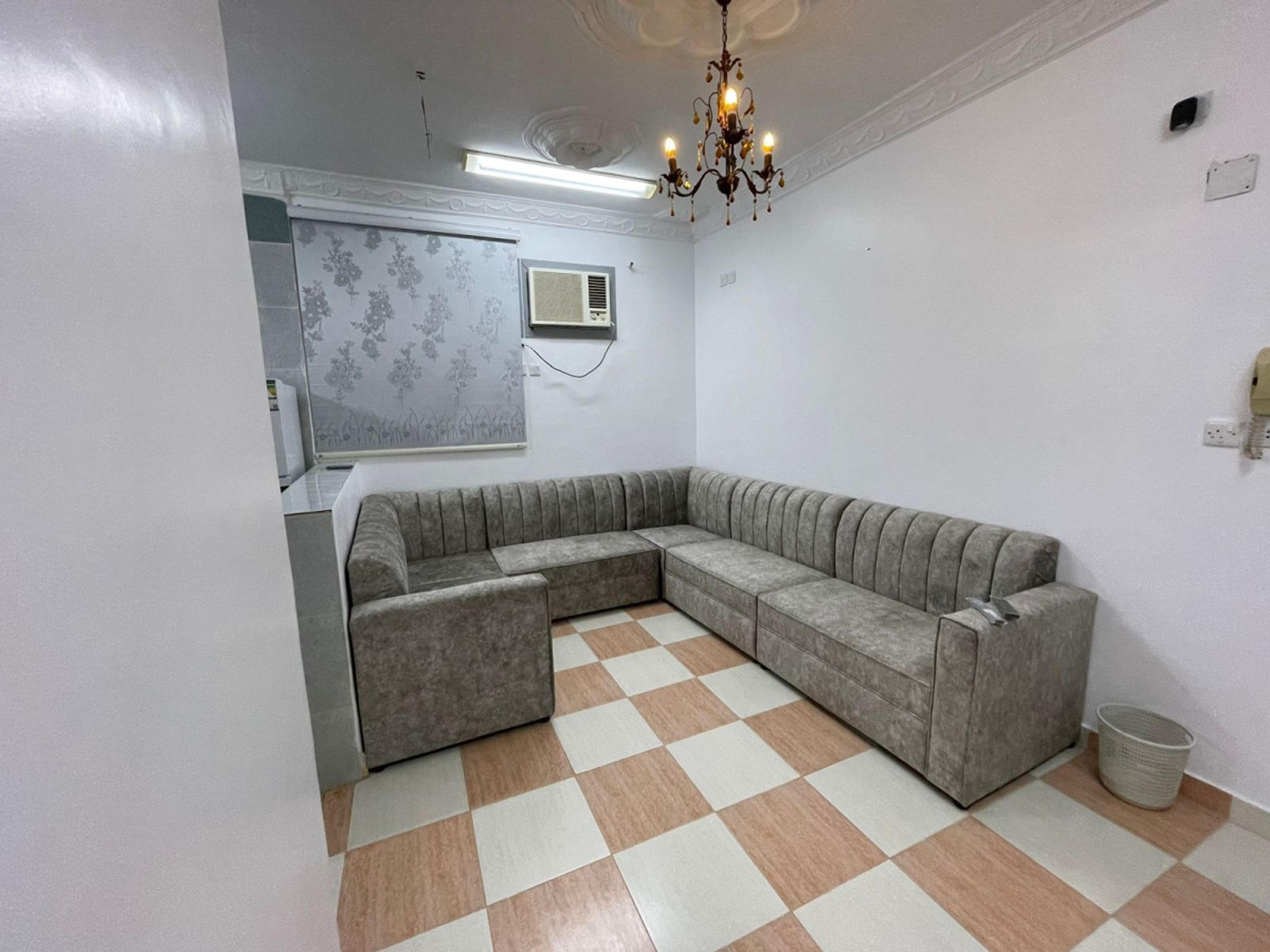https://img.gathern.co/1400x0/1/-Pc8gCBnvax211COmnjnTcfgqjQ9QZPC.jpg
