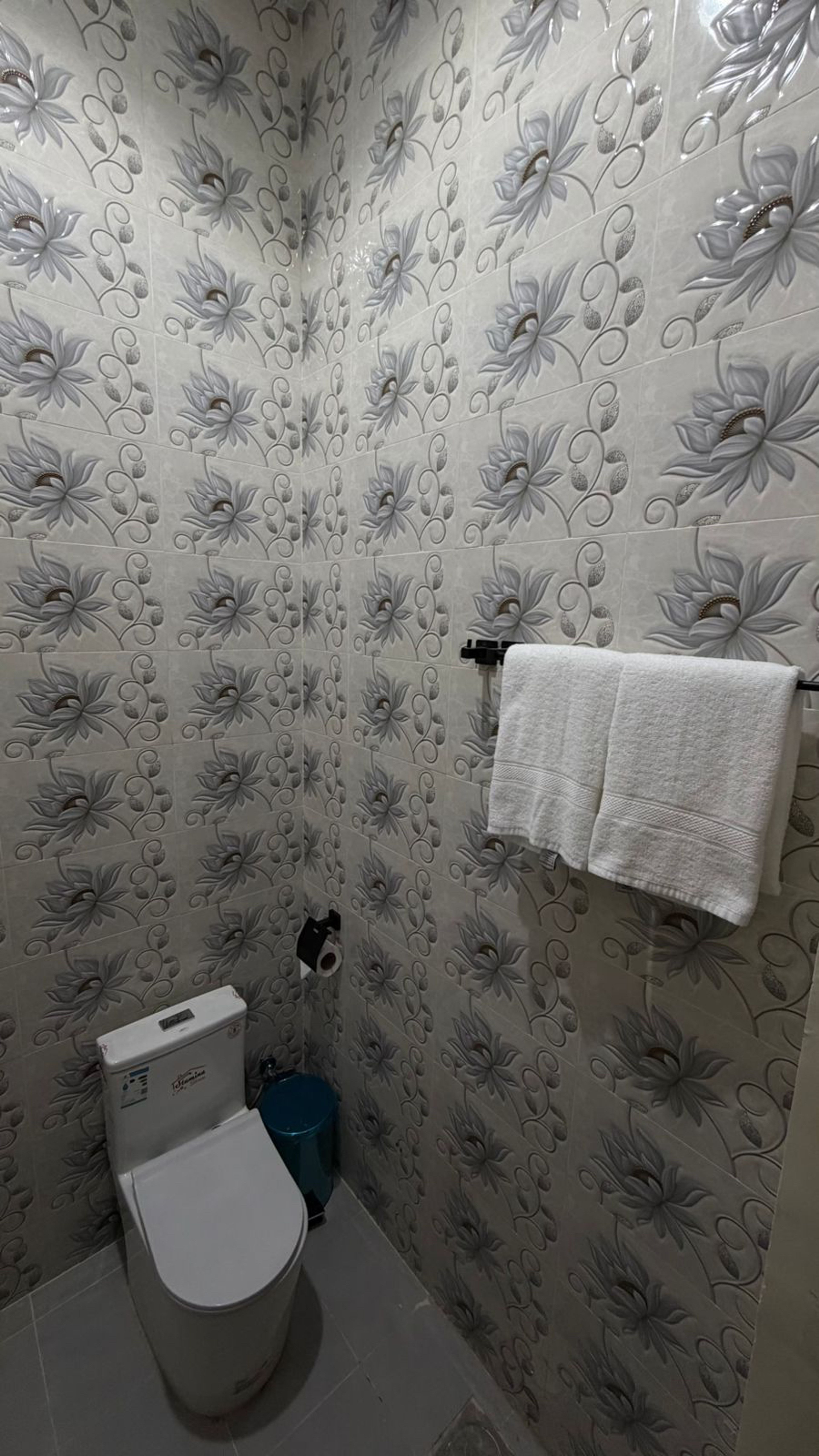 https://img.gathern.co/1400x0/1/-qRC0uZGRwaoNiiC-eeUBtHkdCVBCua5.jpg