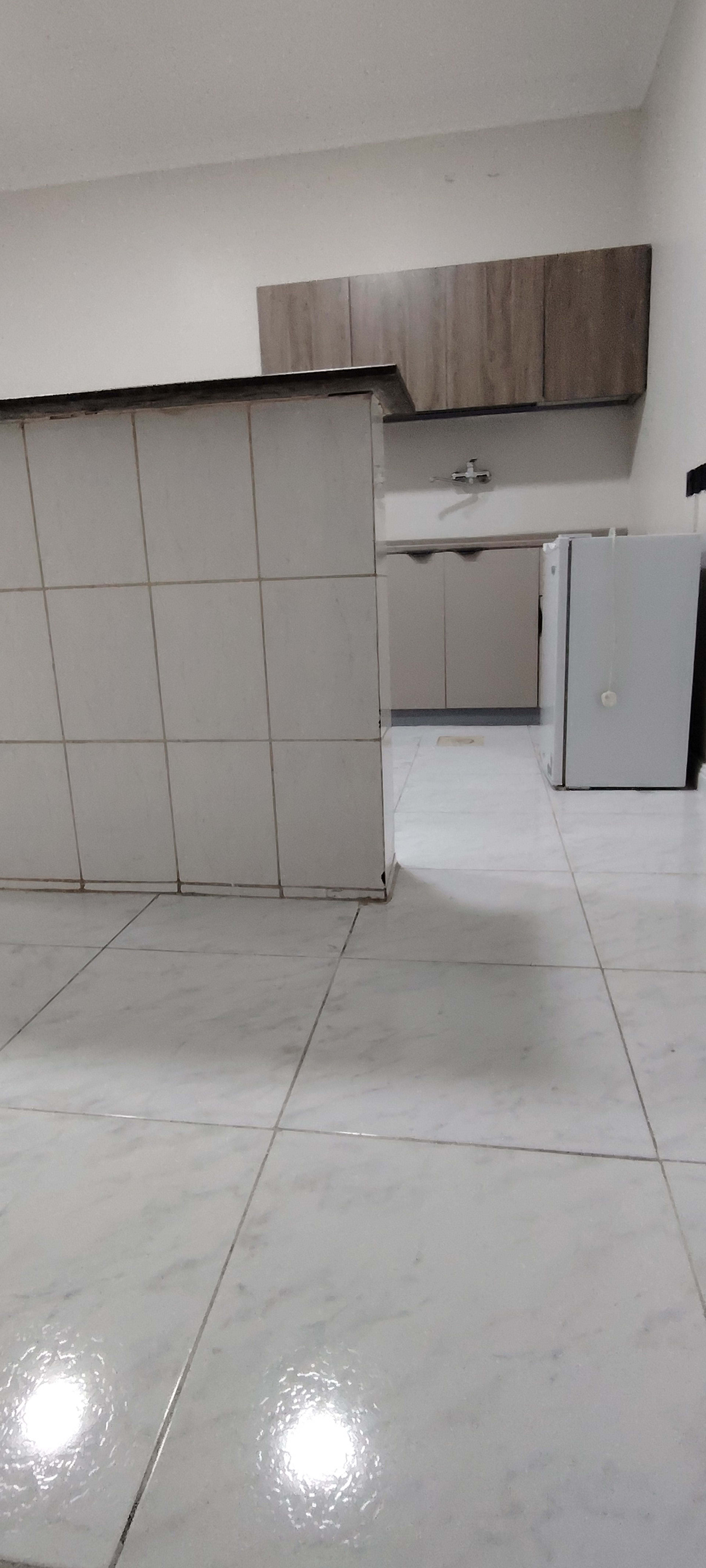 https://img.gathern.co/1024x0/1/07jTcbQz4Ctm74DH_CgWgO9sDOUiUpsr.jpg