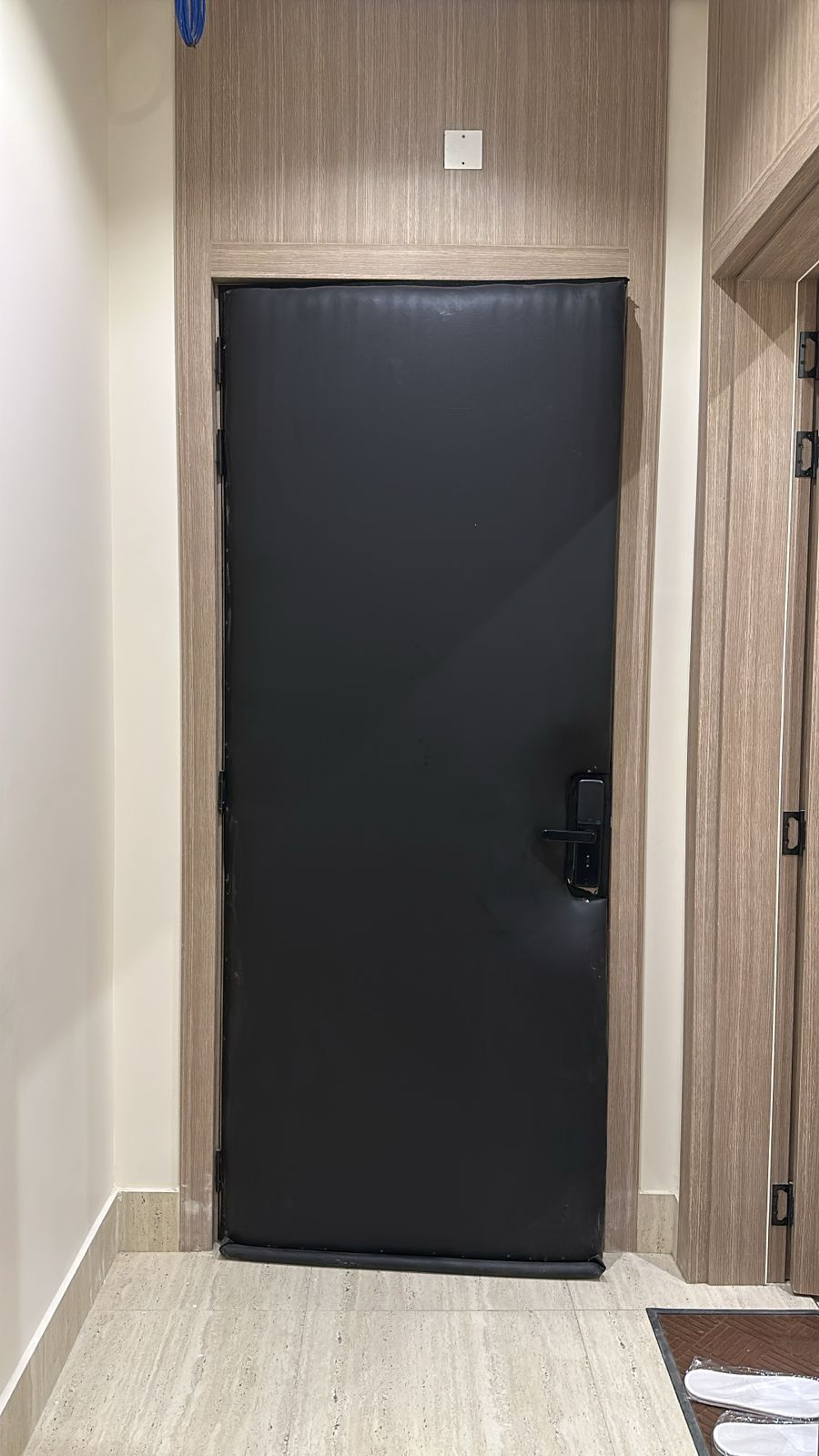https://img.gathern.co/1024x0/1/0l641IPcdVL8Lt0DXKUv40aEYuW7_VHc.jpeg