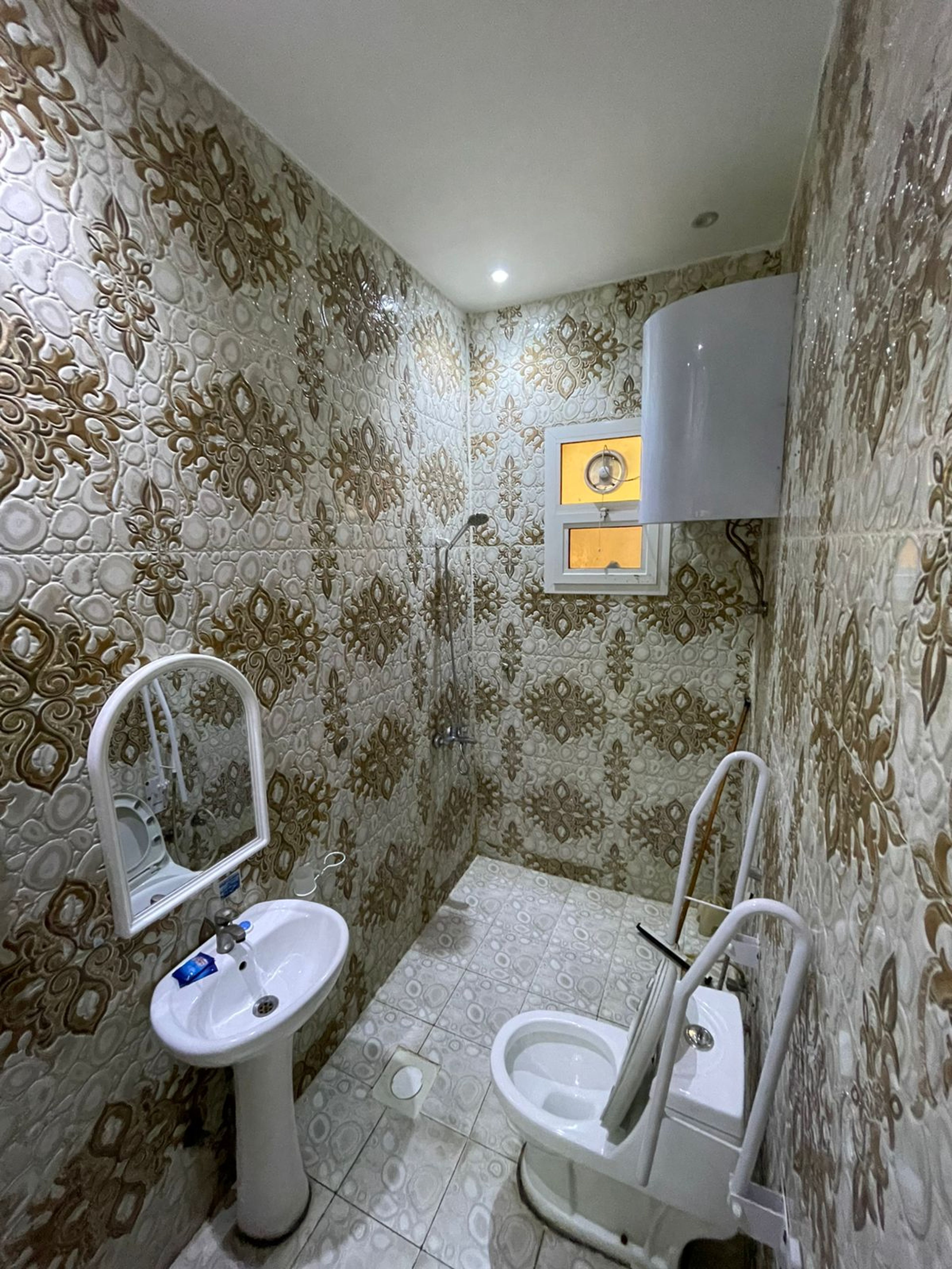 https://img.gathern.co/1400x0/1/0mar4dsN74XBddMhuCO3bDGKFRYOPjp9.jpeg