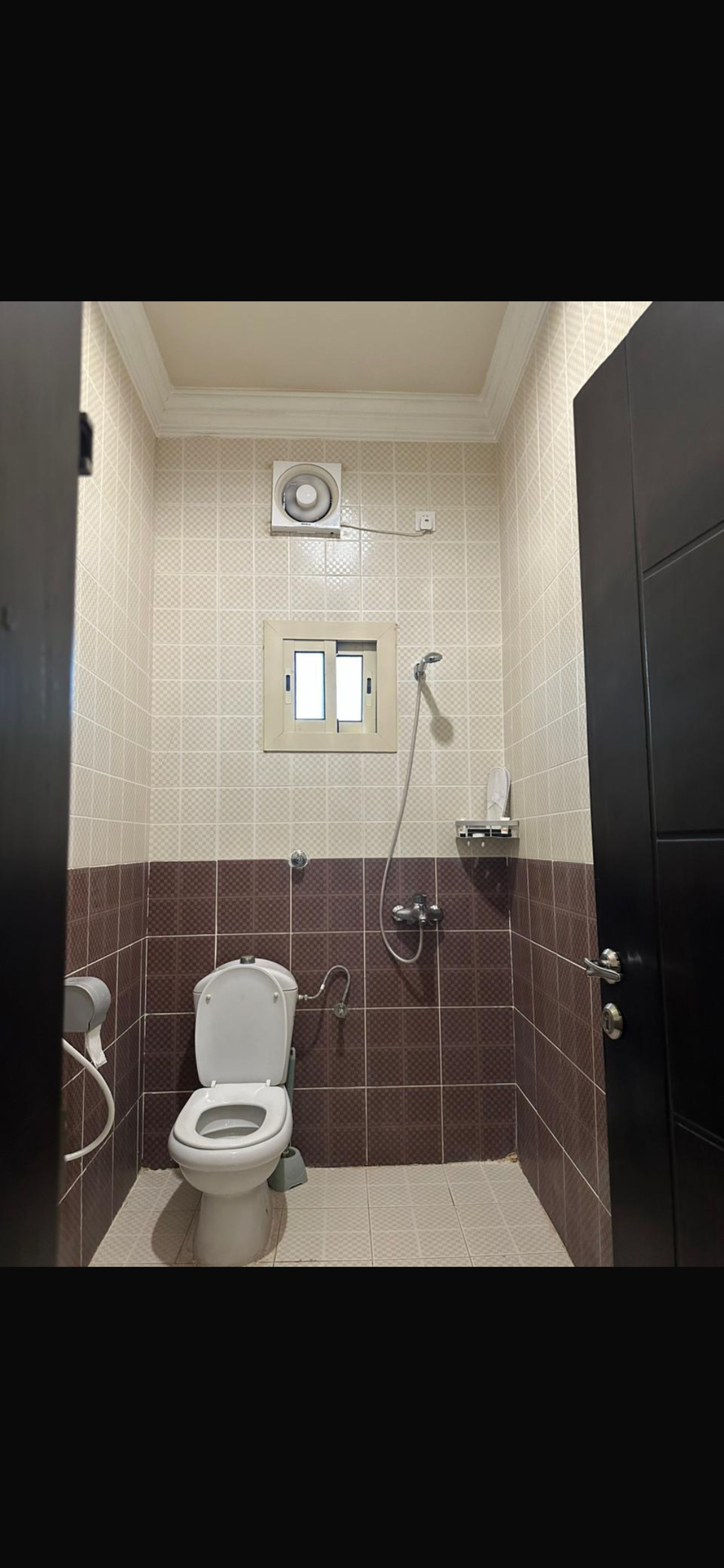 https://img.gathern.co/1400x0/1/14IVzee2gu_s4rfDFSp_6u7yZQ7bhsK9.jpg