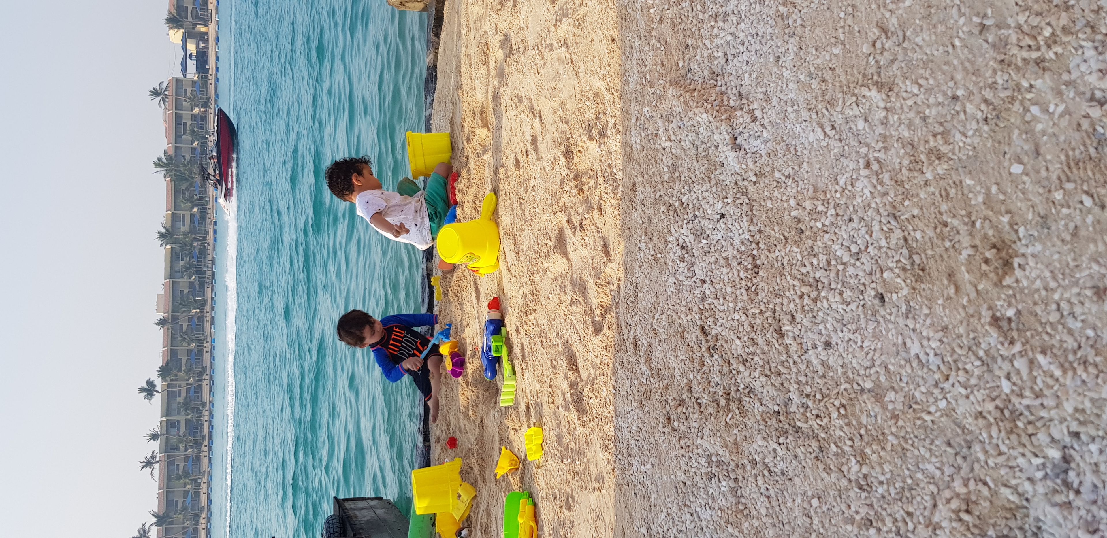 https://img.gathern.co/1024x0/1/15uWqcuZnt8tTOspWYLH4slxKRjTMRj0.jpg