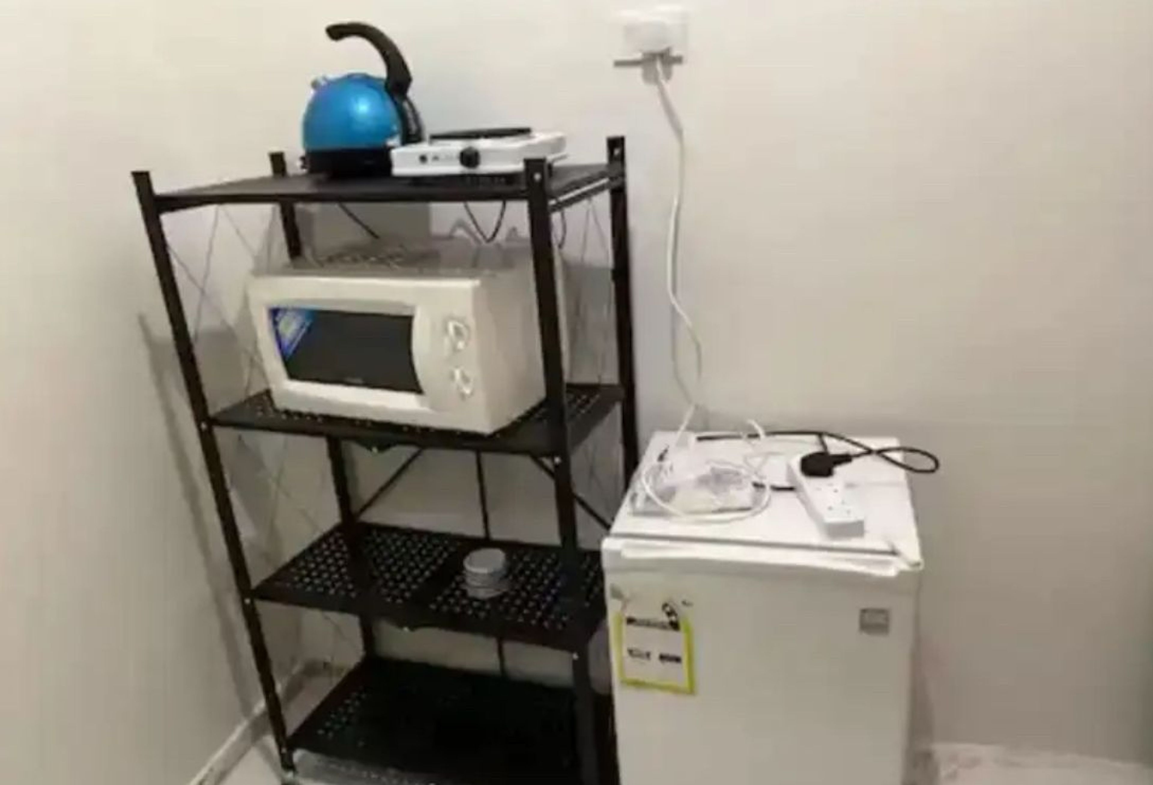 https://img.gathern.co/1400x0/1/1744463414_ugJH45x4P0FoSJ9Q2SeB0KMRjWWfETYZ.jpg