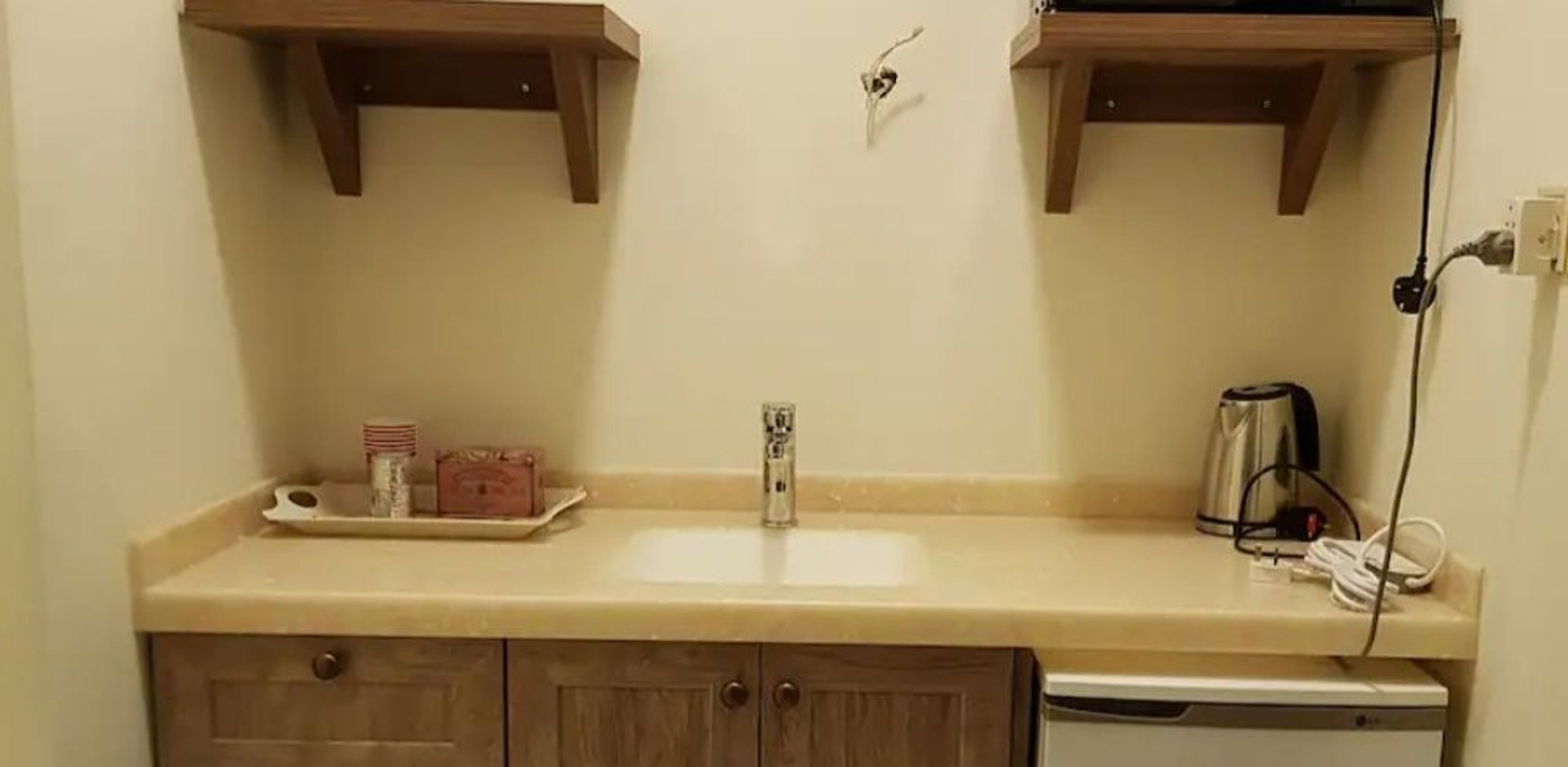 https://img.gathern.co/1400x0/1/1757237974_O9RPac2MZnB9bdfj9eARZ3Fi1zfcSFo1.jpg