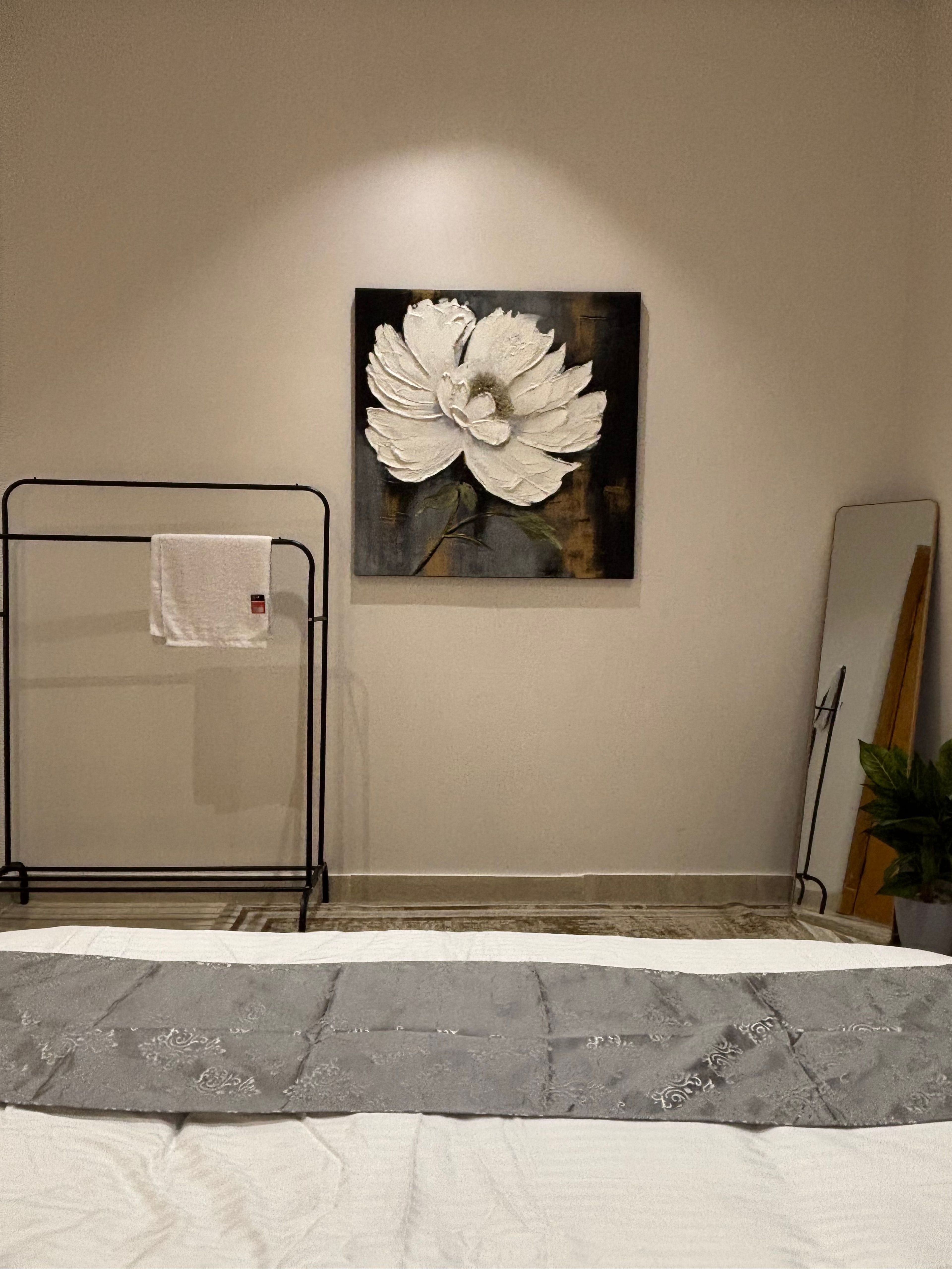 https://img.gathern.co/1400x0/1/1775986919_L02kZcqFCKjbHt47cA0ZThlxoR1aafrn.jpeg