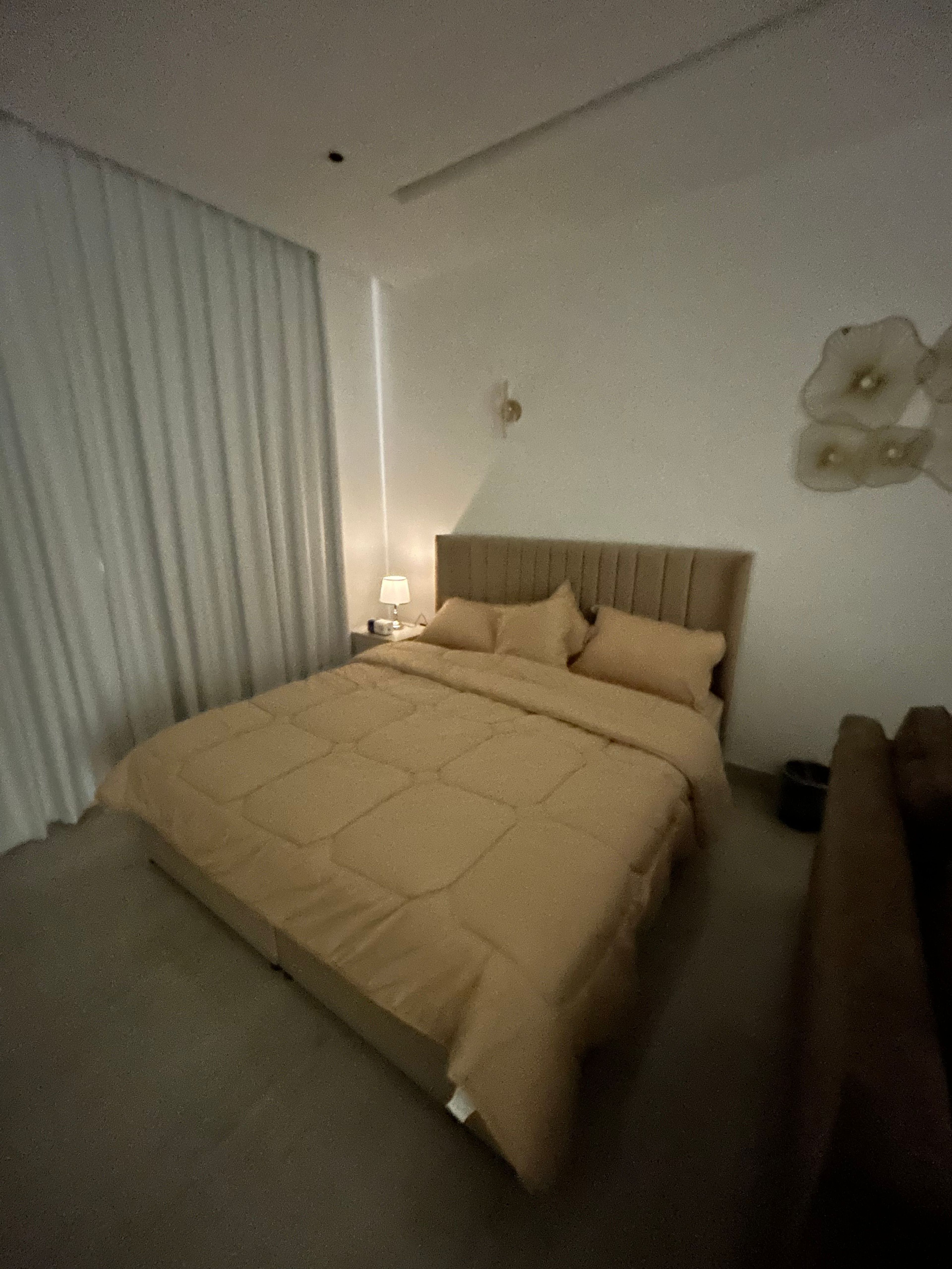 https://img.gathern.co/1400x0/1/1778581234_Bp8KJFKATf9JY212Rp_xX5nQWgi4Ygqv.jpeg