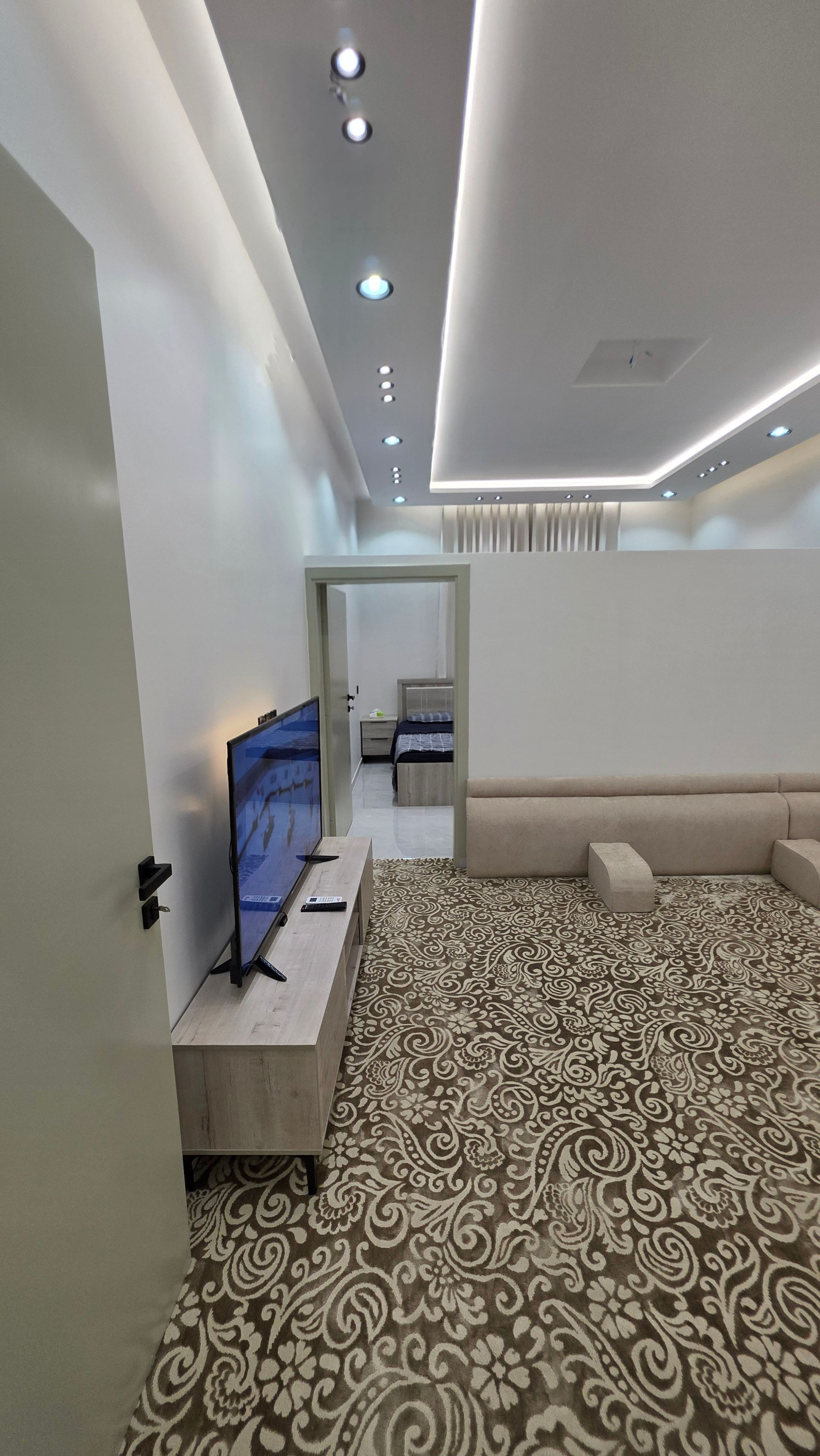 https://img.gathern.co/1400x0/1/1779002752_tQrM56sR7_tRvz_WPrKuS5jzOWB7W_Rj.jpg