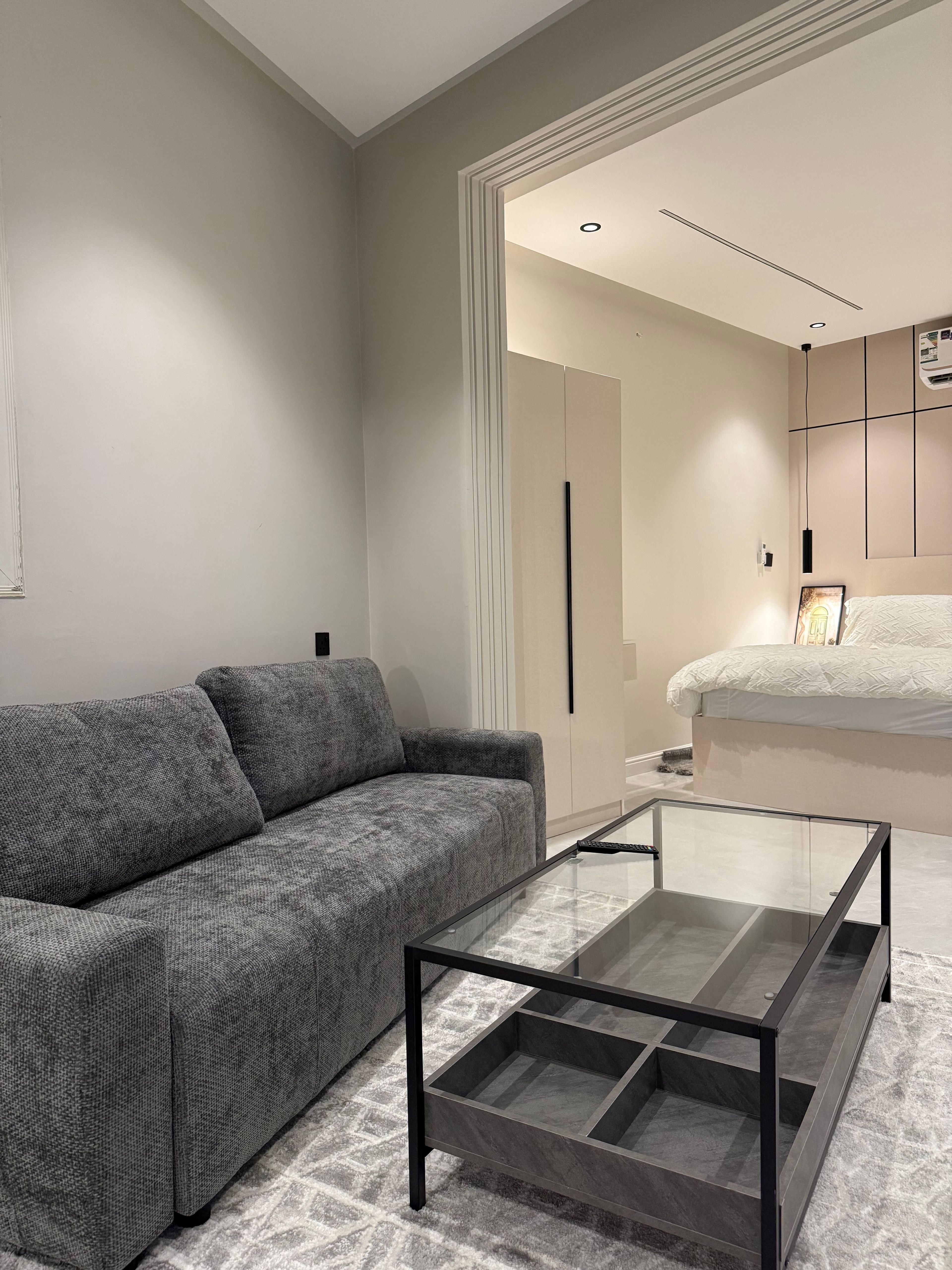 https://img.gathern.co/1024x0/1/1783323465_J97g5po_L3PEoKutcrYM--8Qq-3rphy1.jpeg