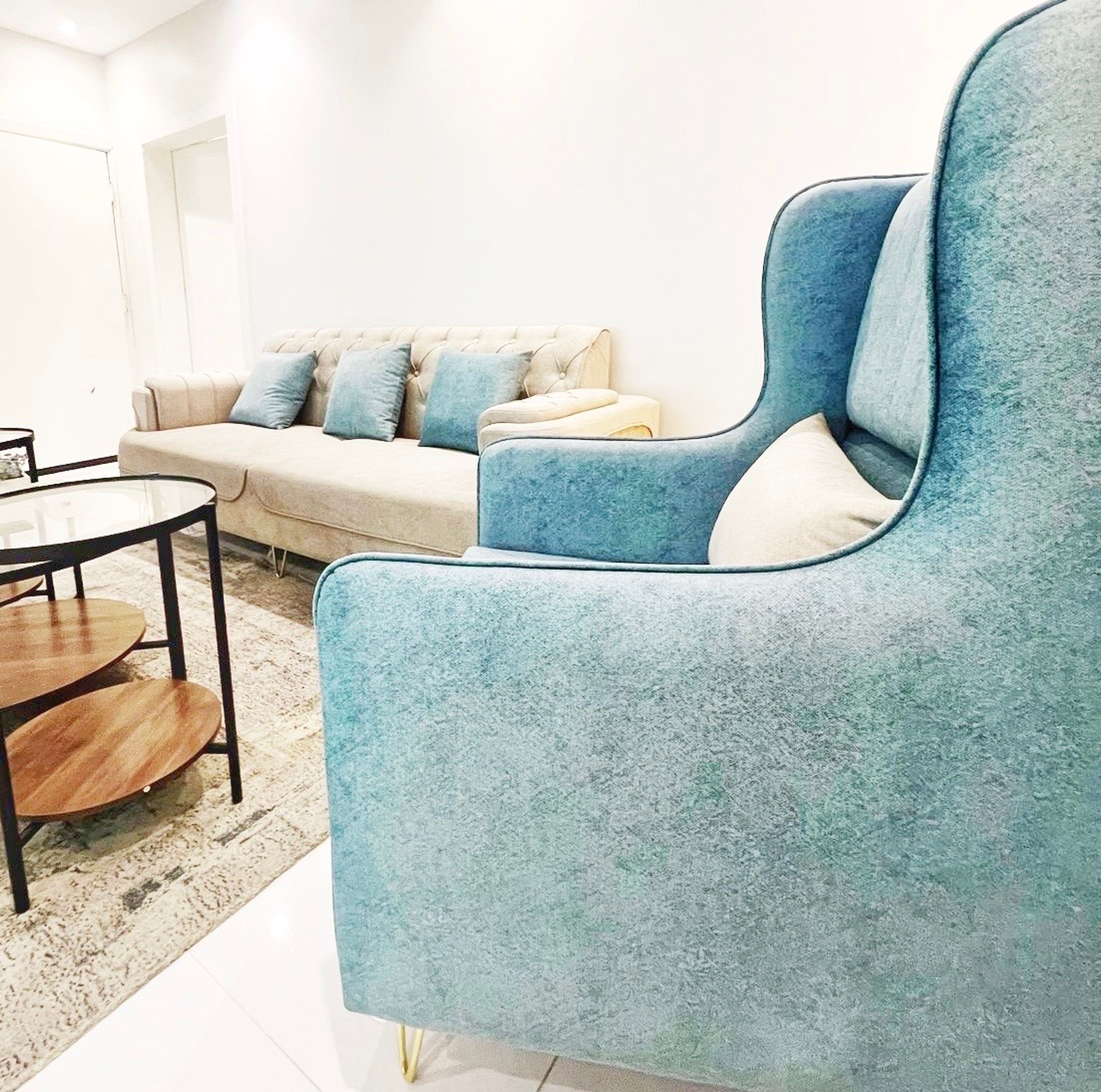 https://img.gathern.co/1400x0/1/1h-cQLGN-2kx5szQ8gWjyAVm5wbk3wPS.jpg